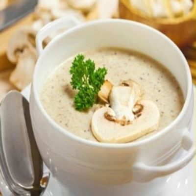  La Sopa di Funghi e la Sua Sinfonia Aromatica: Una Melodia Gastronomica che Incanta i Sensi?