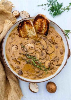  La Zuppa di Funghi e Tofu Sfiziosa: Un'Esplosione di Sapori Umami con una Consistenza Setosa!