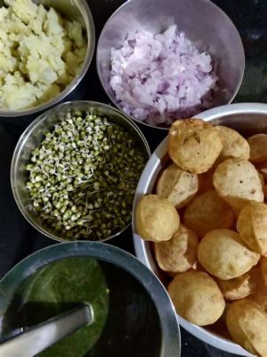 Pani Puri! Un esplosione di sapori piccanti e freschi in ogni boccone!