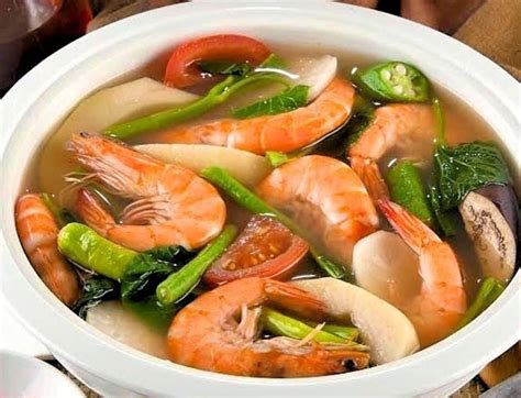  Sinigang na Hipon: Una Zuppa Acida e Piccante che Risveglierà le tue Papille Gustative!